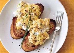 list of delicious foods - images of food - scrambled eggs.jpg